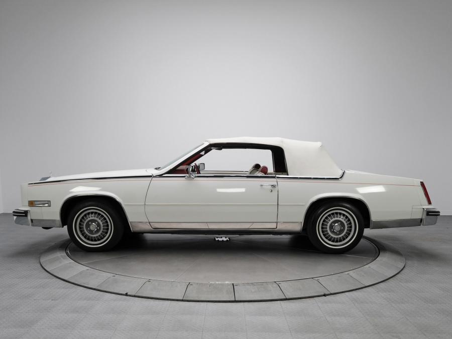  Cadillac Eldorado Biarritz Convertible 1984 года  (фото 12 из 15)